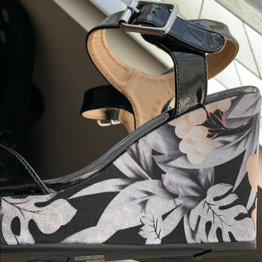 CL by Laundry shoes